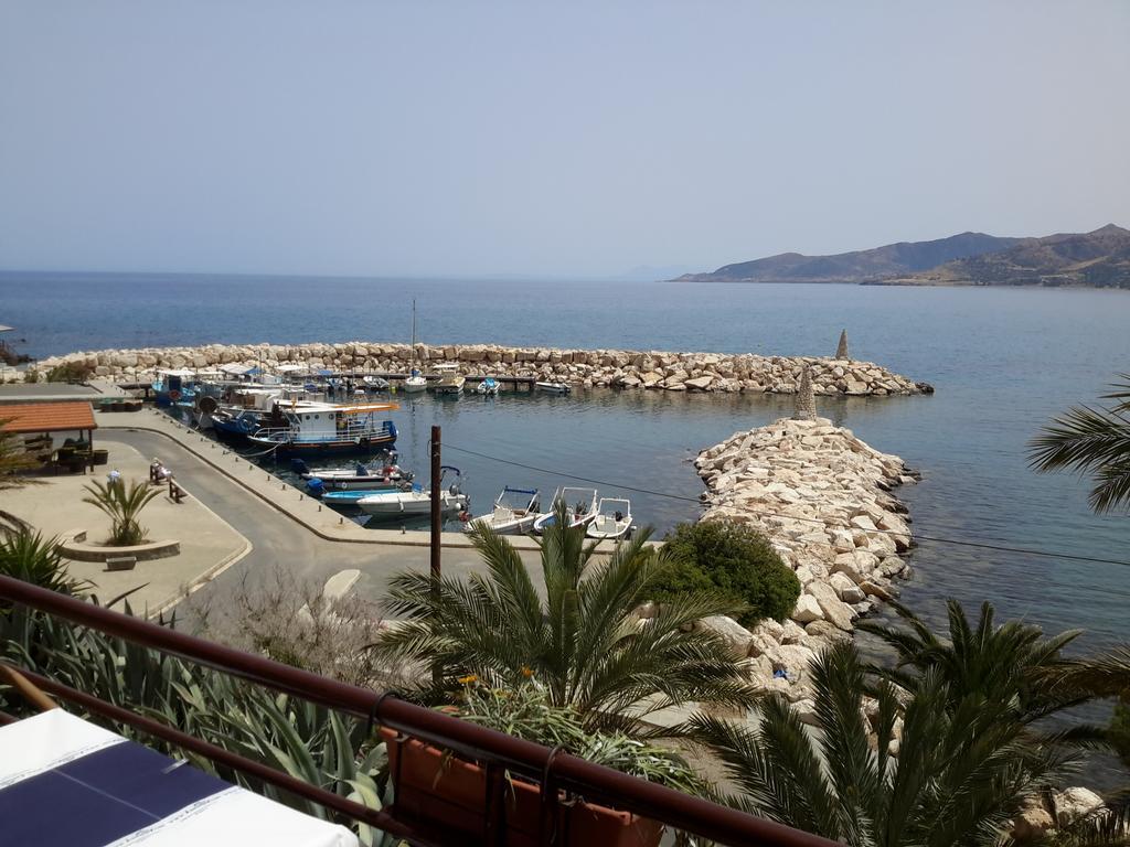 A&G Paisiou Luxury Maisonettes Agia Marina  Dış mekan fotoğraf
